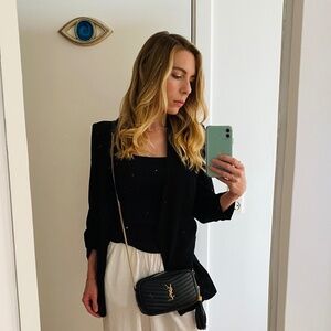 Meet your Posher, Laura